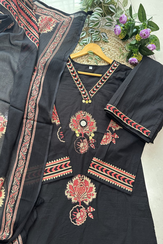 Printed Cotton Handwork Kurta Set_KE-0211-12